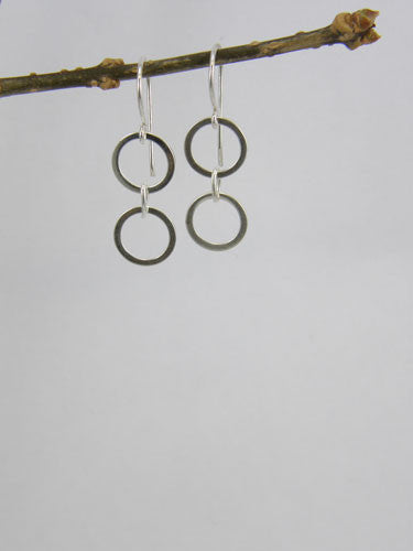 Two 10 mm sterling silver rings.